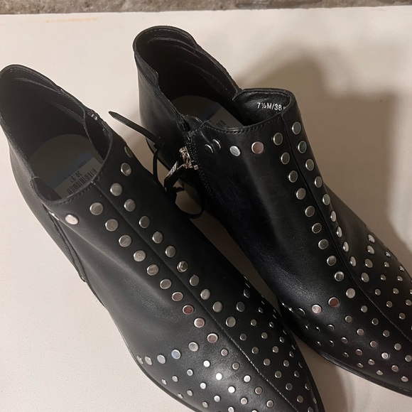 1.State Kuka Leather Studded ankle boots. - Picture 5 of 7